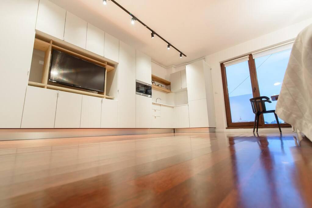 Bianco 19 - Central Studio Universitate - Old Town Букурещ Екстериор снимка