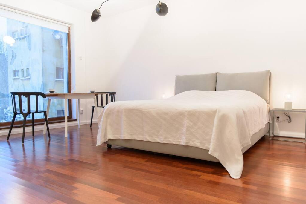 Bianco 19 - Central Studio Universitate - Old Town Букурещ Екстериор снимка